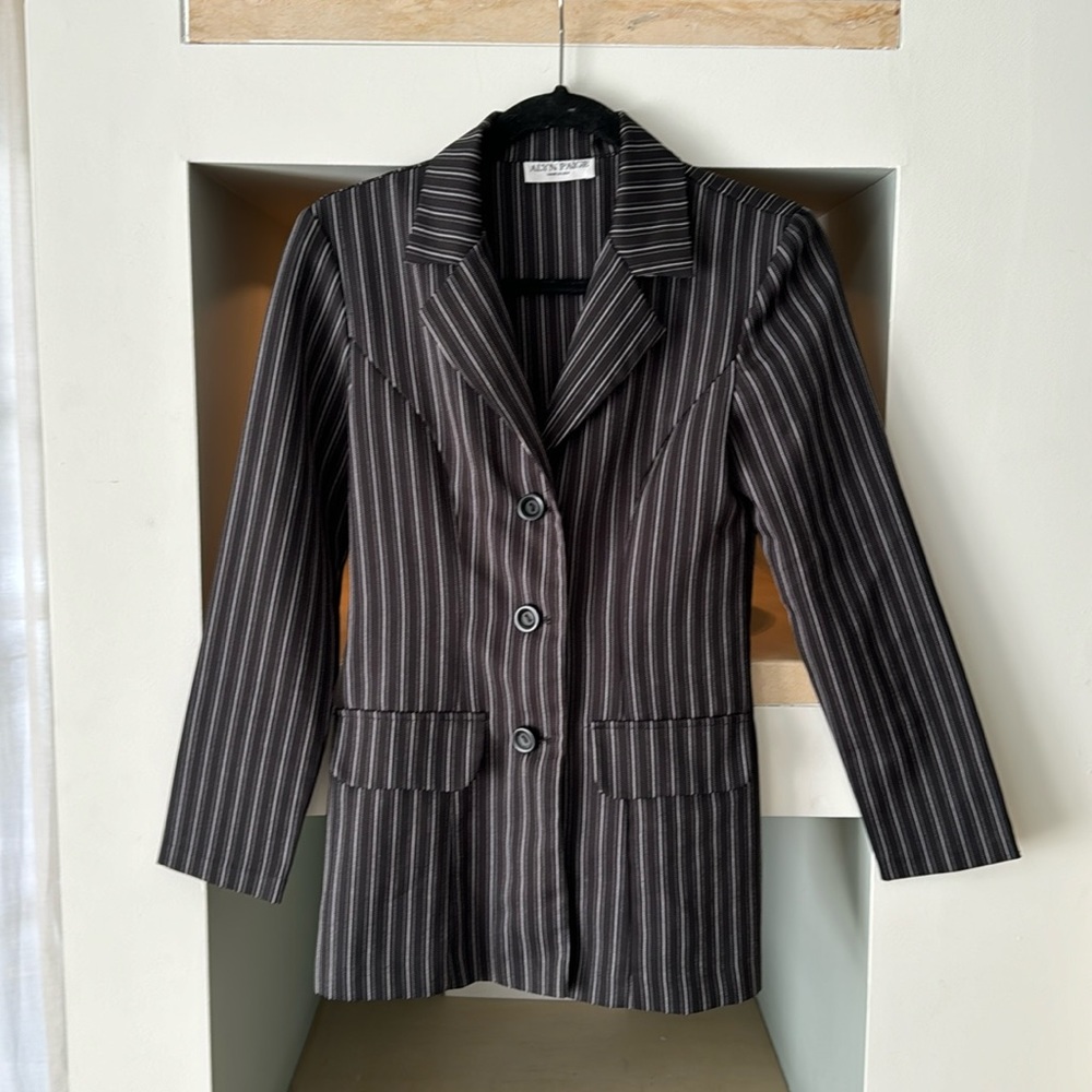 SOLD OFFLINE / Not Available. 
Casual style pinstripe blazer